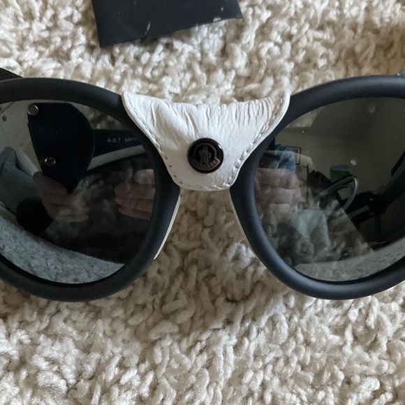 Moncler Smoke Mirror Round Unisex Sunglasses ML0046 02C 52 - Picture 5 of 11